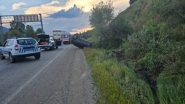 Malatya'da otomobil devrildi: sürücü yaralandı