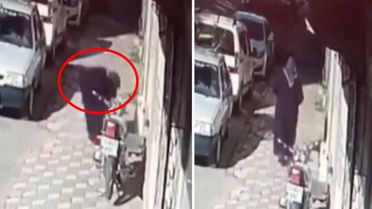 Önce takip etti, ardından yere düşen parayı alıp kayıplara karıştı: O anlar kamerada