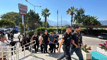 Fethiye'de Suç Çetelerine Operasyon