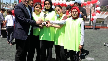 Sivas’ta okul sporlarına yoğun katılım ödüllendirildi