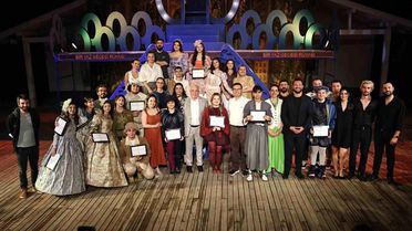 Genç NKT'den muhteşem performans