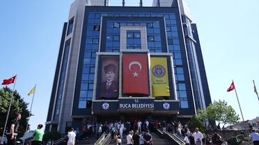 Buca'da görevden alınan Görkem Duman'ın yerine Hüseyin Benzer başkanvekili seçildi