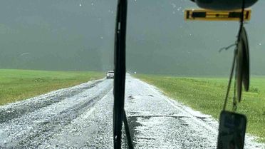 Kars'ta Dolu Tarım Arazilerine Zarar Verdi