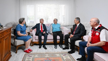 Vali Turan'dan şehit ailesi ve gazi ziyareti