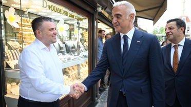 Kültür ve Turizm Bakanı Ersoy, Edirne'de 'Sokak Sağlıklaştırma' çalışmalarını inceledi