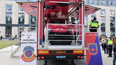 Kütahya'da Jandarma'nın 187. Yılına Özel Trafik Güvenliği etkinliği ilgi gördü