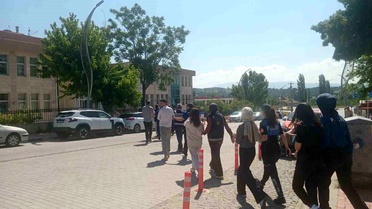 Gediz'de Uyuşturucu Operasyonu: 28 Gözaltı