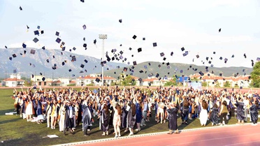 MSKÜ Sağlık Fakültesi Mezunları, Diplomalarını Aldı