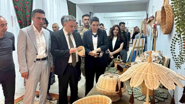 Üzümlü'de Halk Eğitim kursiyerlerinin el emeği eserleri sergilendi