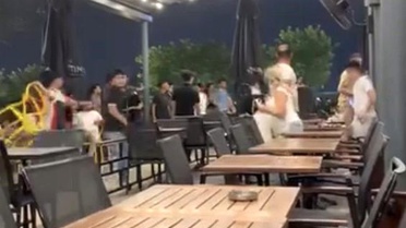 Adana'da Alışveriş Merkezinde Kavga