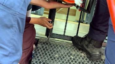Kadın Rehabilitasyon Merkezinde Düşerek Yaralandı