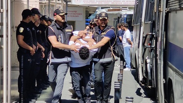 İstanbul'da Suç Örgütüne Baskın: 33 Tutuklama
