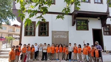 Boyabatlı minikler geçmişin kültürünü müzede keşfetti