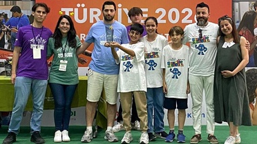 Şehzadeler Öğrencileri Robotik Yarışmada İkincilik Elde Etti