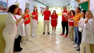 Öğretmenlerden Milli Takıma Destek Klip