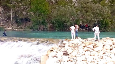 Serinlemek için girdiği çayda kaybolan genç için arama çalışmaları başlatıldı