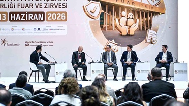 Sigorta İzmir Zirvesi'nde Geleceğin Sigortacılığı Tartışıldı