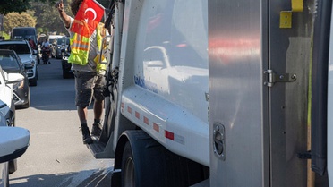 Kanada'daki temizlik görevlisinden A Milli Takım'a Türk bayraklı destek