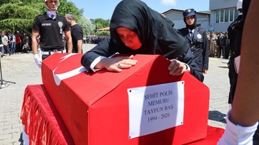 Şehit polisin eşinden veda: Tayfun korkma, cennete gidiyorsun