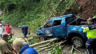 Rize'de Kamyonet Uçuruma Düştü: Eşler Hayatını Kaybetti
