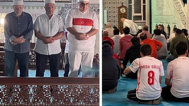 İstanbul'daki vatandaşlar, sabah namazına milli formayla katıldı