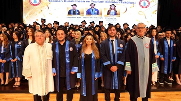 BEUN Teoman Duralı Fakültesi'nden 2025-2026 Mezuniyet Töreni
