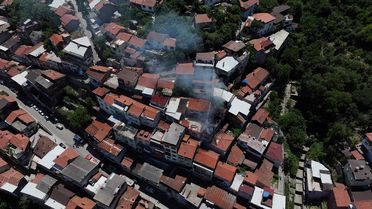 Bursa'da Bina Yangını Kontrol Altına Alındı