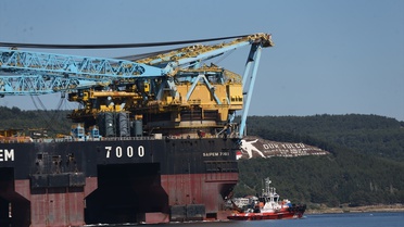Saipem 7000, Çanakkale Boğazı'ndan Geçti