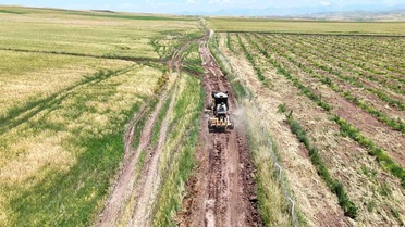 Hasat dönemi öncesi Siirt'te arazi yollarında bakım seferberliği