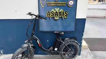 İskenderun'da Elektrikli Bisiklet Hırsızları Yakalandı