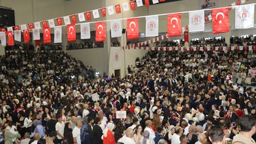 İkiz Bebekleriyle Mezuniyet Sevinci
