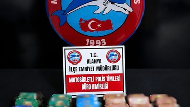 Alanya'da Motosikletten 4 Kilo Esrar Çıktı