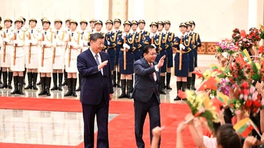 Xi Jinping, Myanmar Devlet Başkanı ile Görüştü