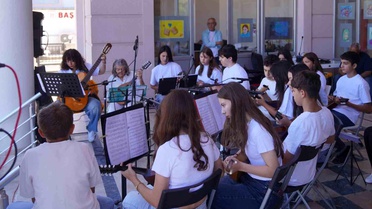 Ayvalık'ta Zeytin Çekirdeklerinden sezon finali konseri