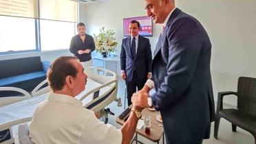 Bakan Ersoy, İbrahim Tatlıses'i Ziyaret Etti