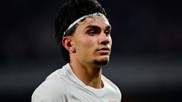 Can Uzun'dan Galatasaraylıları yakından ilgilendiren açıklama