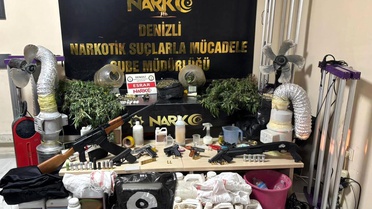 Denizli'de Uyuşturucu ve Silah Operasyonu