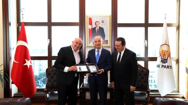 Gazeteci Bakırcı'dan Ala'ya sürpriz fotoğraf hediyesi