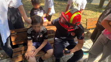 Avcılar'da Çocuk Spor Aletine Sıkıştı