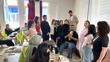 Bülent Ecevit Üniversitesi'nde Emzirme Eğitimi