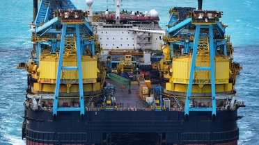 Saipem 7000 İstanbul Boğazı'ndan Geçti