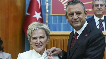 İstanbul Milletvekili Nimet Özdemir, CHP'den istifa etti