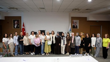 Kartepe'de belediye çalışanlarına stresle başa çıkma yöntemleri anlatıldı
