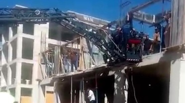 Malatya'da İnşaat İşçisi Düşerek Yaralandı