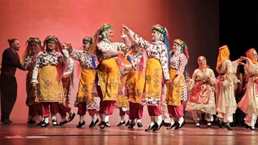 Mersin ve Sivas'tan Halk Dansları Gösterisi