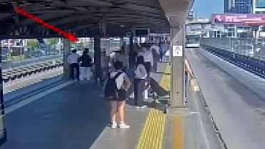 Beylikdüzü'nde Metrobüste Bıçaklama: 1 Ölü