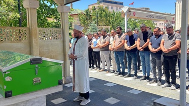 2,5 Yaşındaki Çocuk Pencereden Düştü