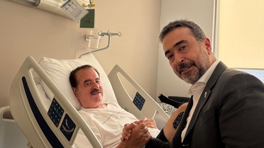AK Parti Başkanı Tatlıses'i Ziyaret Etti