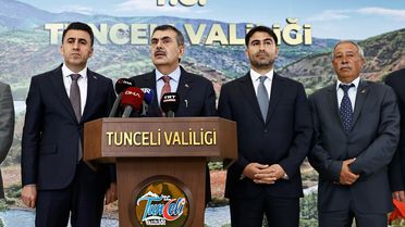 Bakan Tekin Tunceli'de Eğitim Değerlendirmesi Yaptı