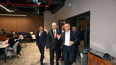 Eminoğlu Malatya Kütüphanesini Ziyaret Etti